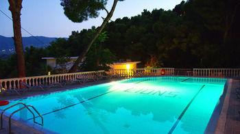 Askeli Lions2 Studios And Apartments מראה חיצוני תמונה