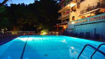 Askeli Lions2 Studios And Apartments מראה חיצוני תמונה